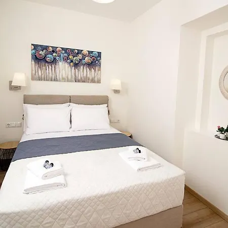 Apartment G&k House View Messini