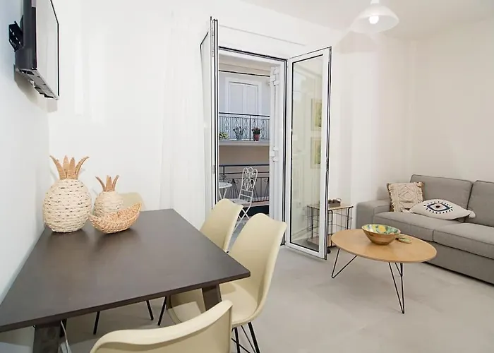 G&k House View * Messíni